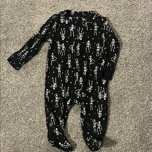 Old Navy Black Skeleton Print Kids Footie